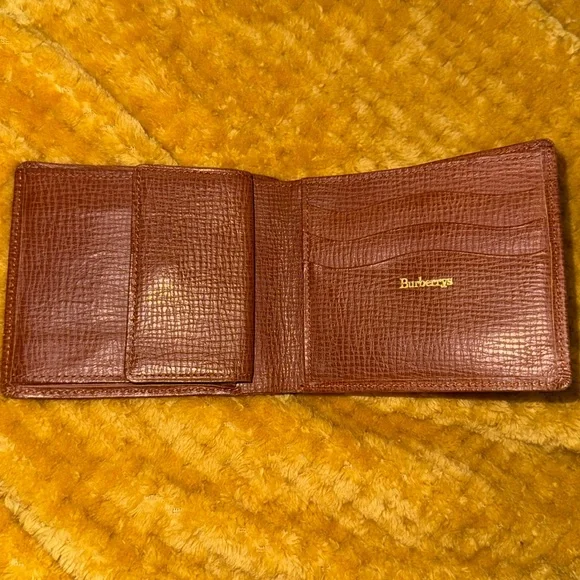 Burberry vintage Brown men Leather Wallet